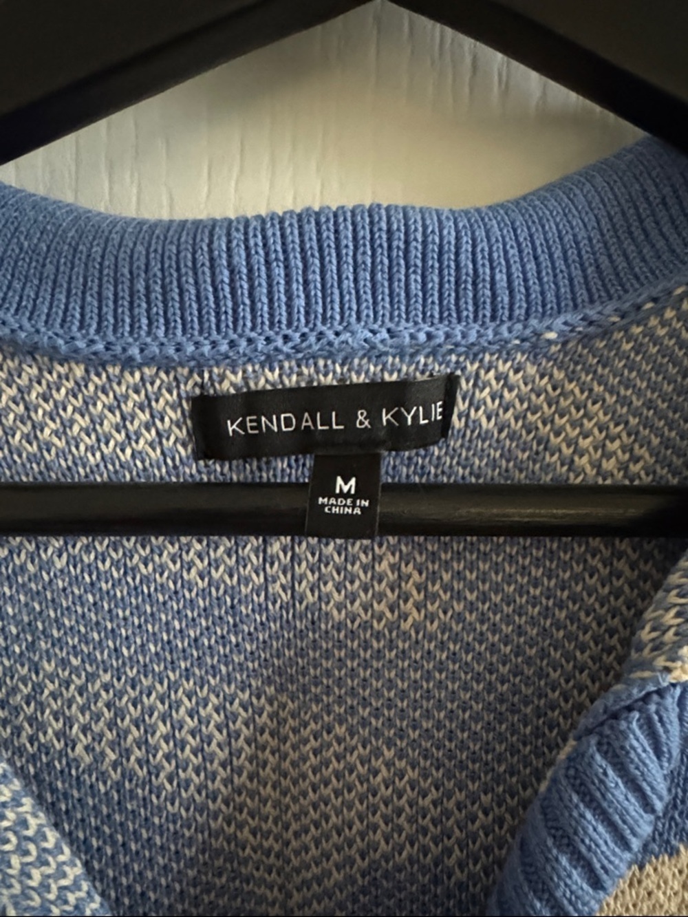 Kendall & Kylie Blue and Cream Patterned Sleeveless Top - Picture 3 of 4